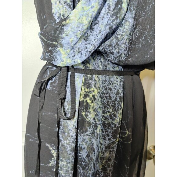 Simply Vera Vera Wang Sleeveless Chiffon Blouson Sequins (SOLD) - Picture 3 of 9